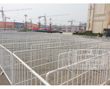 鄭州鐵馬護(hù)欄